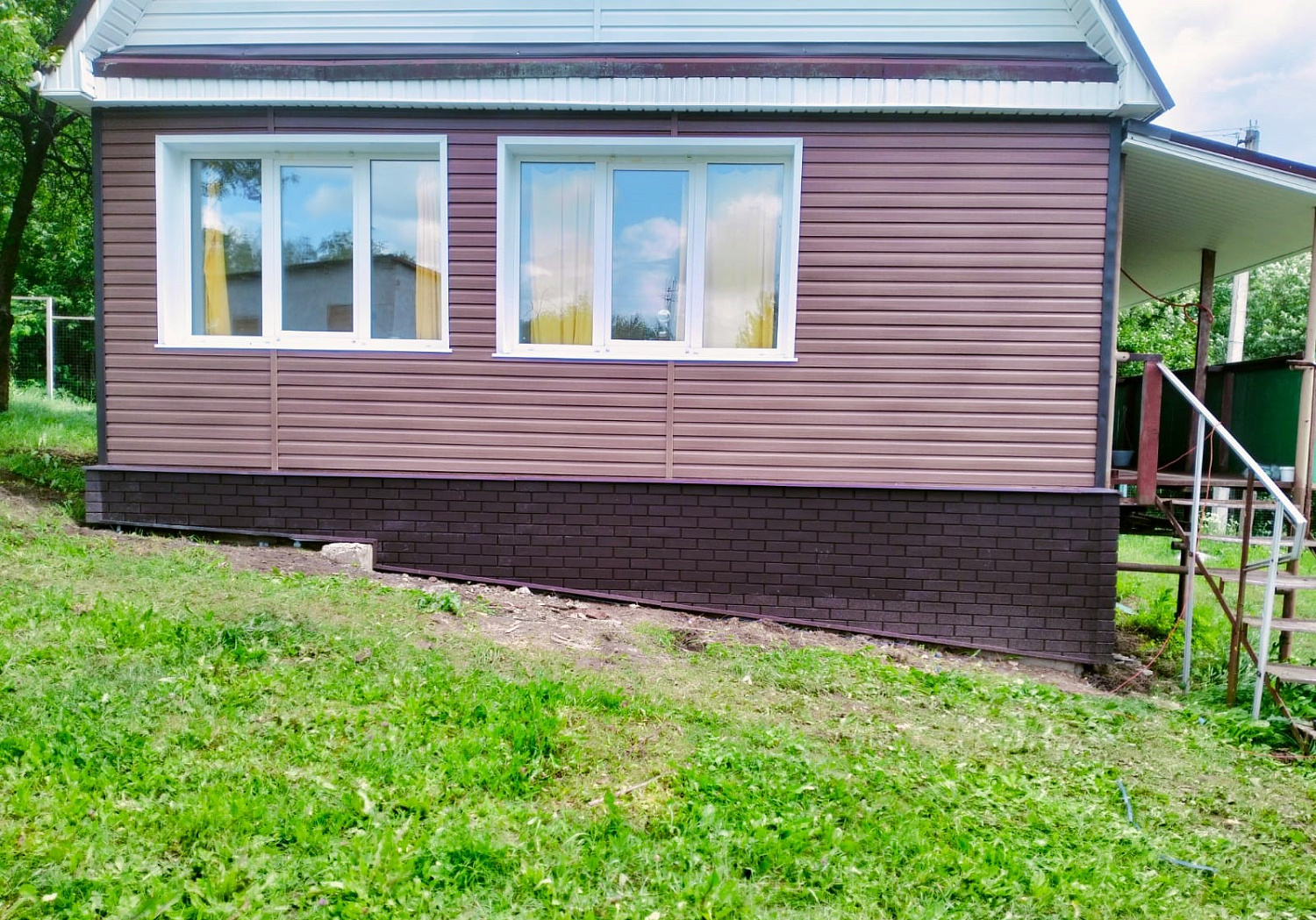 Комплексный монтаж вентилируемого фасада с утеплением и отделкой виниловым сайдингом